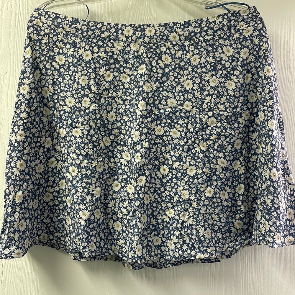 Floral Flowy Skirt Brand New
